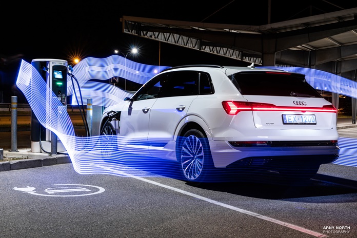 Galingiausias „Lietuvos metų automobilio 2020“ rinkimų dalyvis „Audi e-tron“: kuo jis ypatingas?