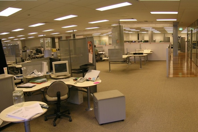Tuštėjančių biurų tendencija – kaip išnaudoti visas erdves ir sutaupyti?