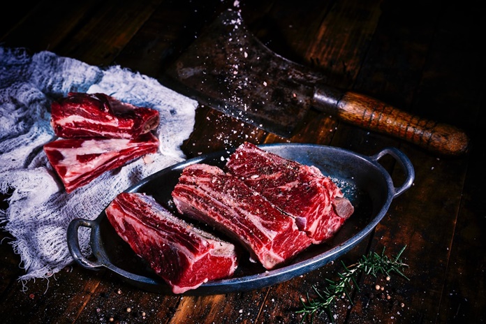 Mėsos patiekalai Velykų stalui: nebūtina išlaidauti – kainuos vos iki 10 Eur